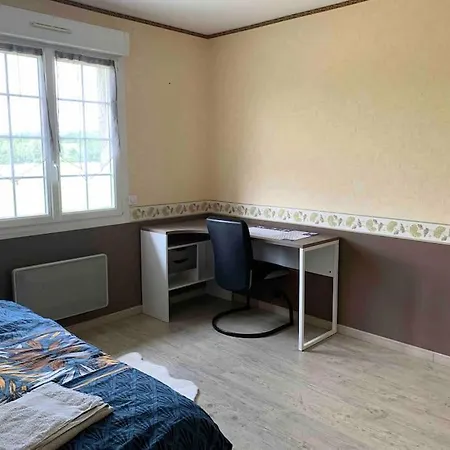 Maison De Campagne Proche De Sezanne Avec Parking *